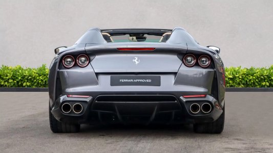 ferrari 812 GTS