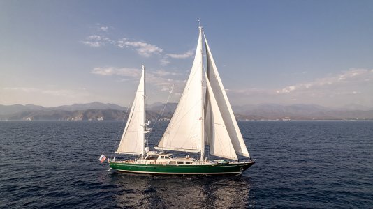 PALMER JOHNSON MOTORSAILER