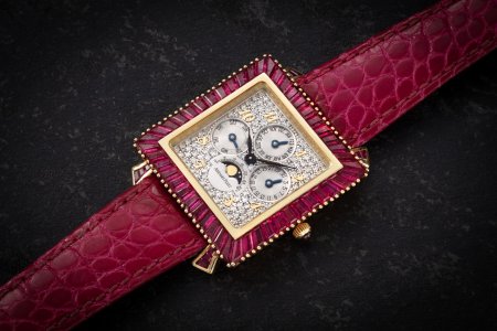 AUDEMARS PIGUET, PERPETUAL CALENDAR REF. 25756BA/R/0002, A SQUARE GOLD AND RUBY-SET PERPETUAL CALENDAR WITH PAVÈ DIAL, CASE NB. 1